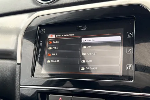 PK16CFX Suzuki Vitara 1.6 SZ5 Auto ALLGRIP Euro 6 (s/s) 5dr Thumbnail #28