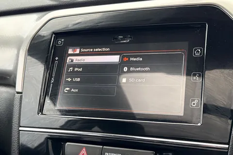 PK16CFX Suzuki Vitara 1.6 SZ5 Auto ALLGRIP Euro 6 (s/s) 5dr Thumbnail #29