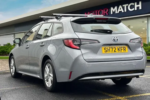 SH72KFR Toyota Corolla 1.8 VVT-h Icon Touring Sports CVT Euro 6 (s/s) 5dr Thumbnail #3