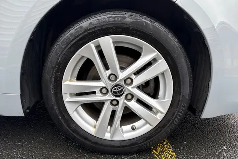 SH72KFR Toyota Corolla 1.8 VVT-h Icon Touring Sports CVT Euro 6 (s/s) 5dr Thumbnail #11