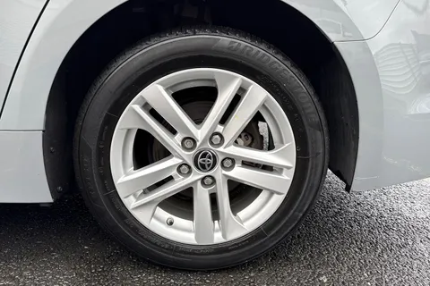 SH72KFR Toyota Corolla 1.8 VVT-h Icon Touring Sports CVT Euro 6 (s/s) 5dr Thumbnail #12