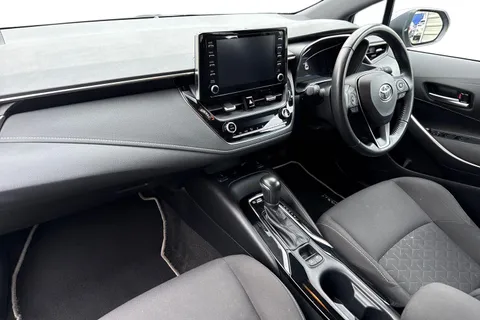 SH72KFR Toyota Corolla 1.8 VVT-h Icon Touring Sports CVT Euro 6 (s/s) 5dr Thumbnail #16