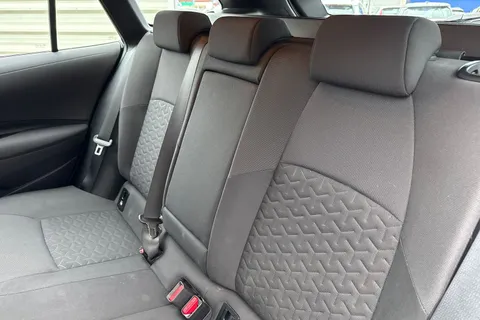 SH72KFR Toyota Corolla 1.8 VVT-h Icon Touring Sports CVT Euro 6 (s/s) 5dr Thumbnail #20