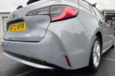 SH72KFR Toyota Corolla 1.8 VVT-h Icon Touring Sports CVT Euro 6 (s/s) 5dr Thumbnail #33