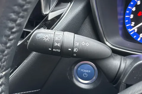 SH72KFR Toyota Corolla 1.8 VVT-h Icon Touring Sports CVT Euro 6 (s/s) 5dr Thumbnail #41