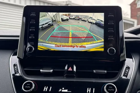 SH72KFR Toyota Corolla 1.8 VVT-h Icon Touring Sports CVT Euro 6 (s/s) 5dr Thumbnail #47