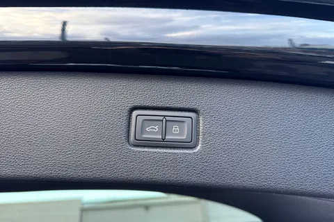  Audi SQ7 4.0 TFSI V8 Black Edition Tiptronic quattro Euro 6 (s/s) 5dr Thumbnail #30