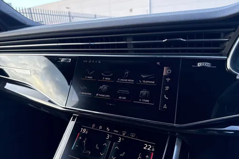  Audi SQ7 4.0 TFSI V8 Black Edition Tiptronic quattro Euro 6 (s/s) 5dr Thumbnail #43