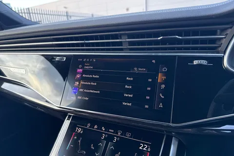  Audi SQ7 4.0 TFSI V8 Black Edition Tiptronic quattro Euro 6 (s/s) 5dr Thumbnail #44