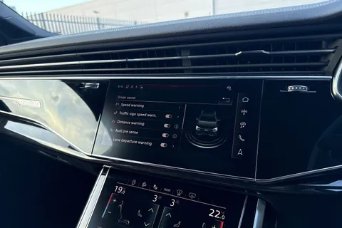  Audi SQ7 4.0 TFSI V8 Black Edition Tiptronic quattro Euro 6 (s/s) 5dr Thumbnail #50