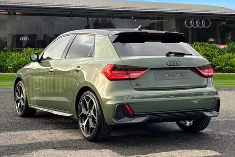  Audi A1 1.5 TFSI 35 Black Edition Sportback S Tronic Euro 6 (s/s) 5dr Thumbnail #3