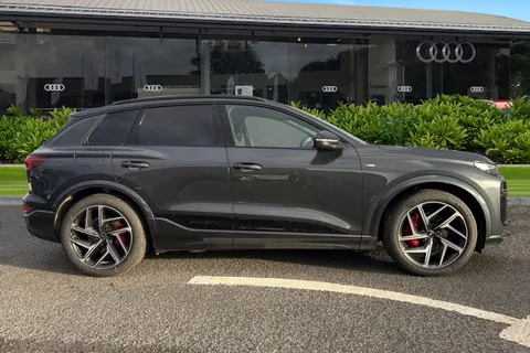  Audi Q6 E-Tron 100kWh Edition 1 Auto quattro 5dr Thumbnail #4