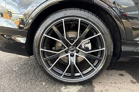 Audi Q7 3.0 TDI Quattro 286 Black Edition 5dr Tiptronic Thumbnail #10