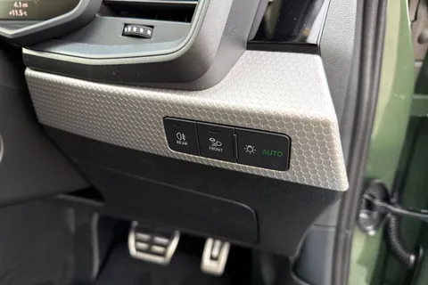  Audi A1 1.5 TFSI 35 Black Edition Sportback S Tronic Euro 6 (s/s) 5dr Thumbnail #31