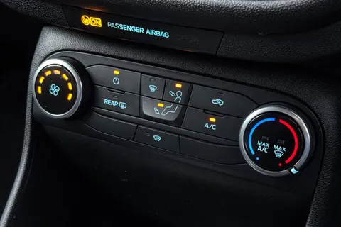 MV19XES Ford Fiesta 1.0T EcoBoost ST-Line Euro 6 (s/s) 5dr Thumbnail #19