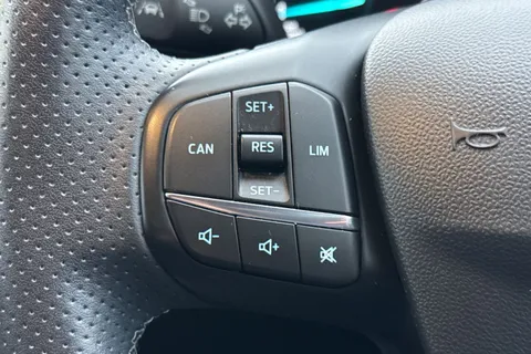 MV19XES Ford Fiesta 1.0T EcoBoost ST-Line Euro 6 (s/s) 5dr Thumbnail #36