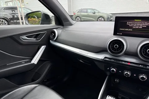 BD72UJL Audi Q2 Black Edition 35 TFSI 150 PS 6-speed Thumbnail #16