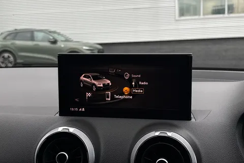 BD72UJL Audi Q2 Black Edition 35 TFSI 150 PS 6-speed Thumbnail #31