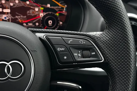 BD72UJL Audi Q2 Black Edition 35 TFSI 150 PS 6-speed Thumbnail #38