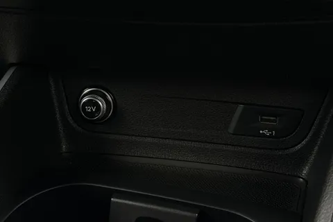 BD72UJL Audi Q2 Black Edition 35 TFSI 150 PS 6-speed Thumbnail #46