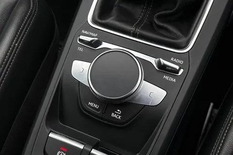 BD72UJL Audi Q2 Black Edition 35 TFSI 150 PS 6-speed Thumbnail #48