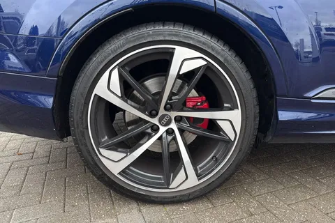 MP73XNV Audi SQ7 Black Edition TFSI 507 PS tiptronic Thumbnail #11