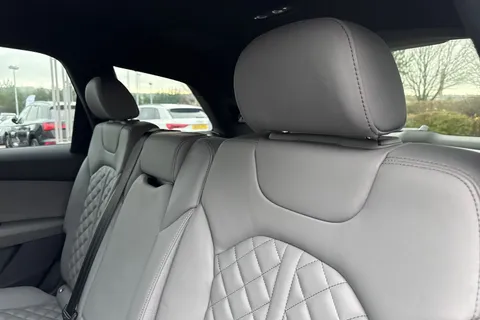 MP73XNV Audi SQ7 Black Edition TFSI 507 PS tiptronic Thumbnail #19