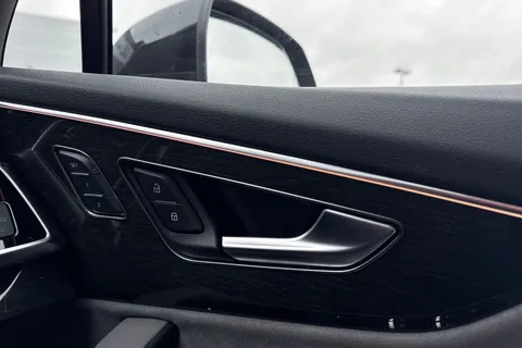 MP73XNV Audi SQ7 Black Edition TFSI 507 PS tiptronic Thumbnail #21