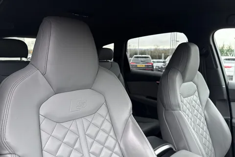 MP73XNV Audi SQ7 Black Edition TFSI 507 PS tiptronic Thumbnail #24