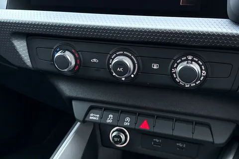 DA19FYY Audi A1 Sport 30 TFSI 116 PS 6-speed Thumbnail #23