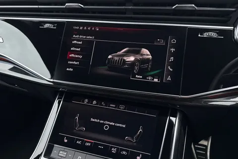 MP73XNV Audi SQ7 Black Edition TFSI 507 PS tiptronic Thumbnail #28