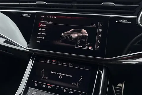 MP73XNV Audi SQ7 Black Edition TFSI 507 PS tiptronic Thumbnail #30