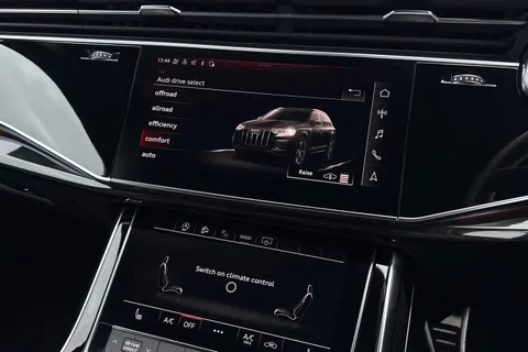 MP73XNV Audi SQ7 Black Edition TFSI 507 PS tiptronic Thumbnail #31