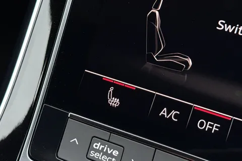 MP73XNV Audi SQ7 Black Edition TFSI 507 PS tiptronic Thumbnail #52