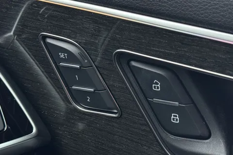 MP73XNV Audi SQ7 Black Edition TFSI 507 PS tiptronic Thumbnail #53