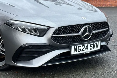 NG24SKN Mercedes-Benz A Class 1.3 A180h MHEV AMG Line (Premium) 7G-DCT Euro 6 (s/s) 5dr Thumbnail #9