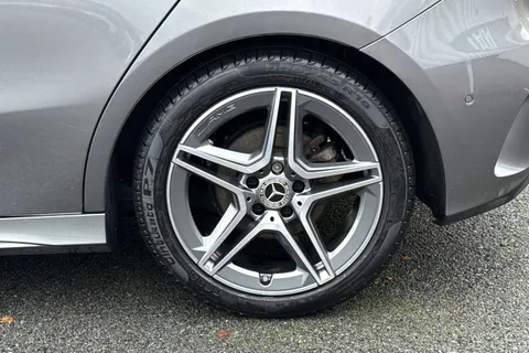 NG24SKN Mercedes-Benz A Class 1.3 A180h MHEV AMG Line (Premium) 7G-DCT Euro 6 (s/s) 5dr Thumbnail #12
