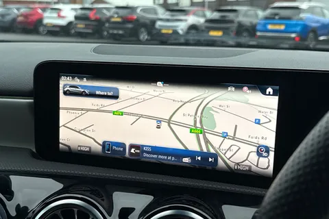 NG24SKN Mercedes-Benz A Class 1.3 A180h MHEV AMG Line (Premium) 7G-DCT Euro 6 (s/s) 5dr Thumbnail #17