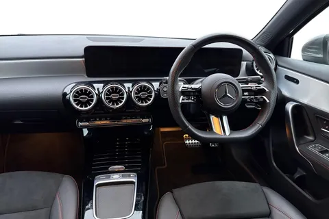 NG24SKN Mercedes-Benz A Class 1.3 A180h MHEV AMG Line (Premium) 7G-DCT Euro 6 (s/s) 5dr Thumbnail #18
