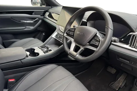 LB25NCU BYD Seal U 1.5 DM-i 26.6kWh Comfort CVT Auto Euro 6 (s/s) 5dr Thumbnail #8