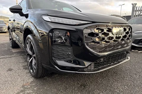  Audi Q3 1.5 e-hybrid Launch Edition Plus Sportback S Tronic Euro 6 (s/s) 5dr 26kWh Thumbnail #9