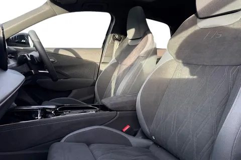  Audi Q3 1.5 e-hybrid Launch Edition Plus Sportback S Tronic Euro 6 (s/s) 5dr 26kWh Thumbnail #16