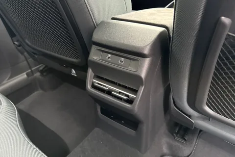  Audi Q3 1.5 e-hybrid Launch Edition Plus Sportback S Tronic Euro 6 (s/s) 5dr 26kWh Thumbnail #32