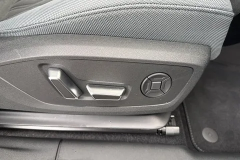  Audi Q3 1.5 e-hybrid Launch Edition Plus Sportback S Tronic Euro 6 (s/s) 5dr 26kWh Thumbnail #34