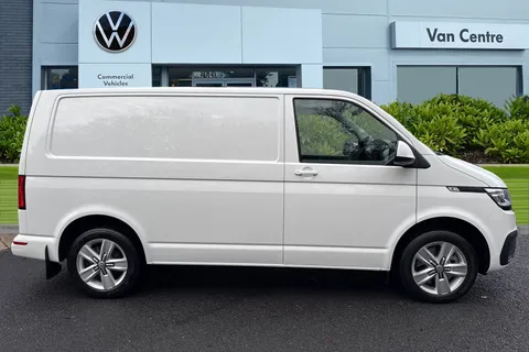 PK74OAO Volkswagen Transporter T30 Panel van Highline SWB 204 PS 2.0 TDI 7sp DSG Thumbnail #3