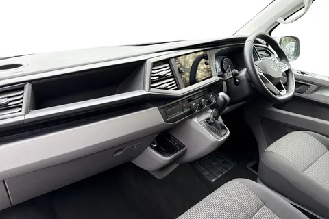 PK74OAO Volkswagen Transporter T30 Panel van Highline SWB 204 PS 2.0 TDI 7sp DSG Thumbnail #15