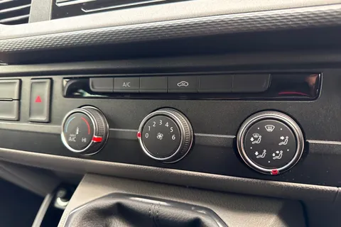 PK74ODT Volkswagen Transporter T32 Kombi Highline SWB 150 PS 2.0 TDI 6sp Manual Thumbnail #22