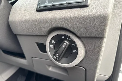 PK74ODT Volkswagen Transporter T32 Kombi Highline SWB 150 PS 2.0 TDI 6sp Manual Thumbnail #33