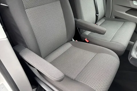 PK74OAO Volkswagen Transporter T30 Panel van Highline SWB 204 PS 2.0 TDI 7sp DSG Thumbnail #33