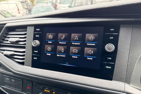 PK74OAO Volkswagen Transporter T30 Panel van Highline SWB 204 PS 2.0 TDI 7sp DSG Thumbnail #40